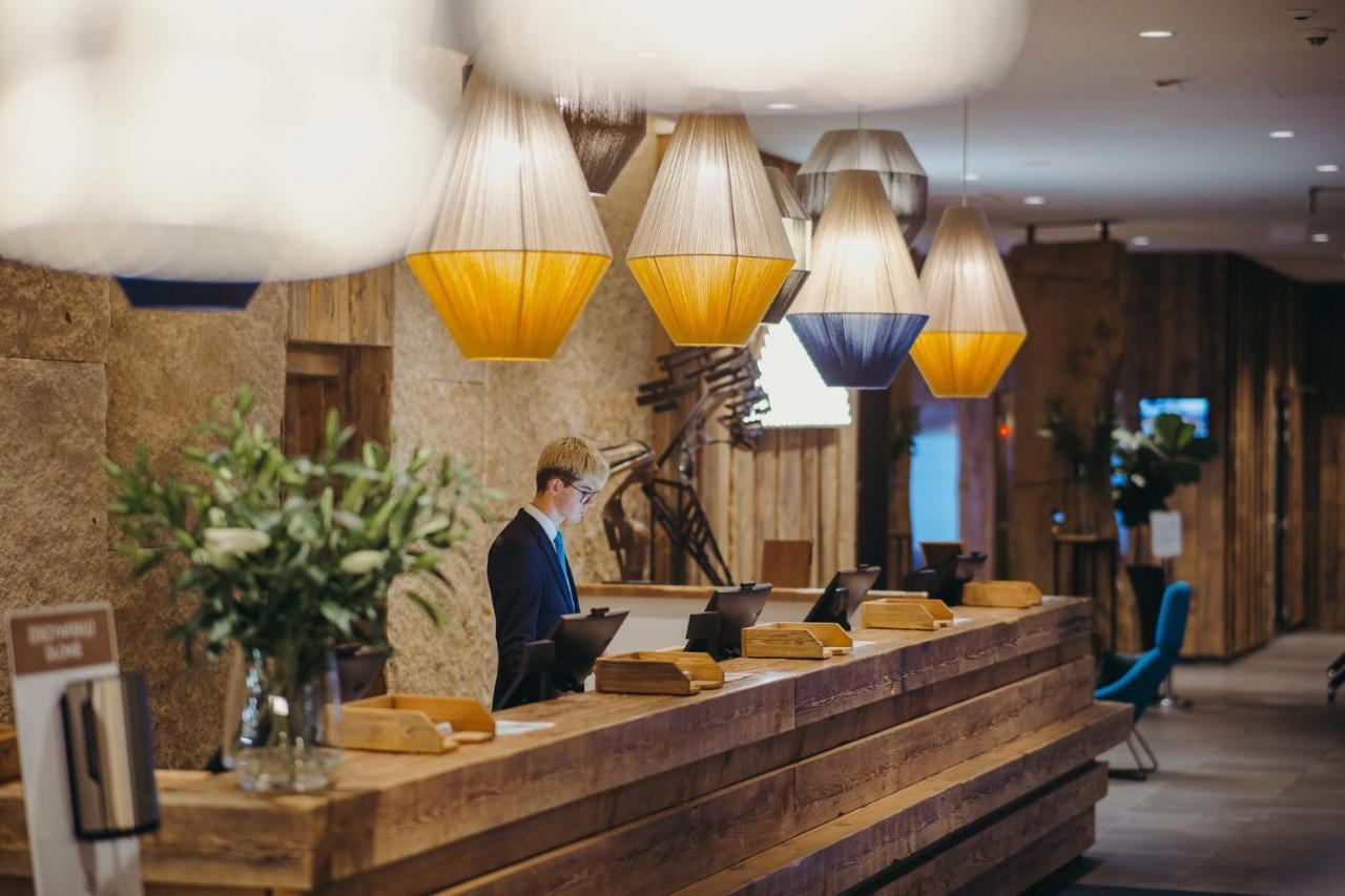 Platinum Mountain Hotel&Spa Szklarska Poręba Exteriör bild Reception desk at the hotel